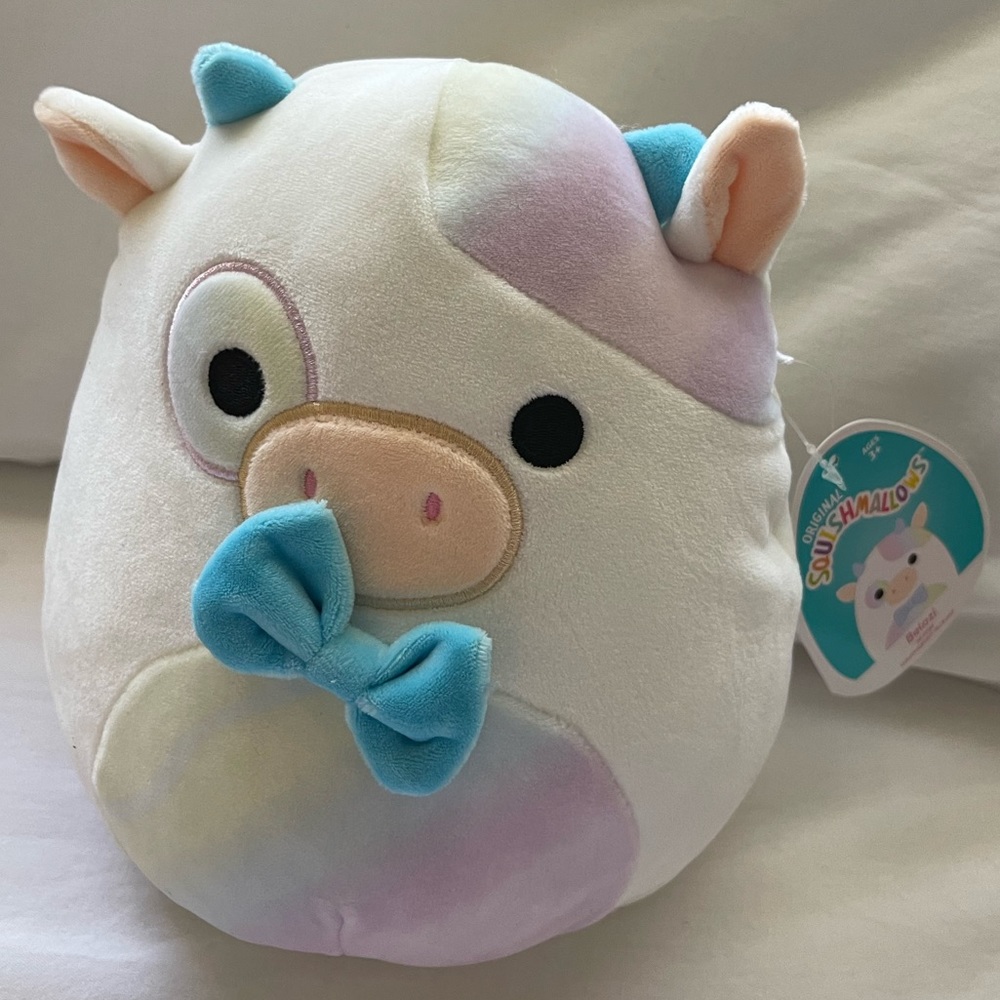 Squishmallows Belozi The Cow 8" Plush, RARE NEW with TAG!